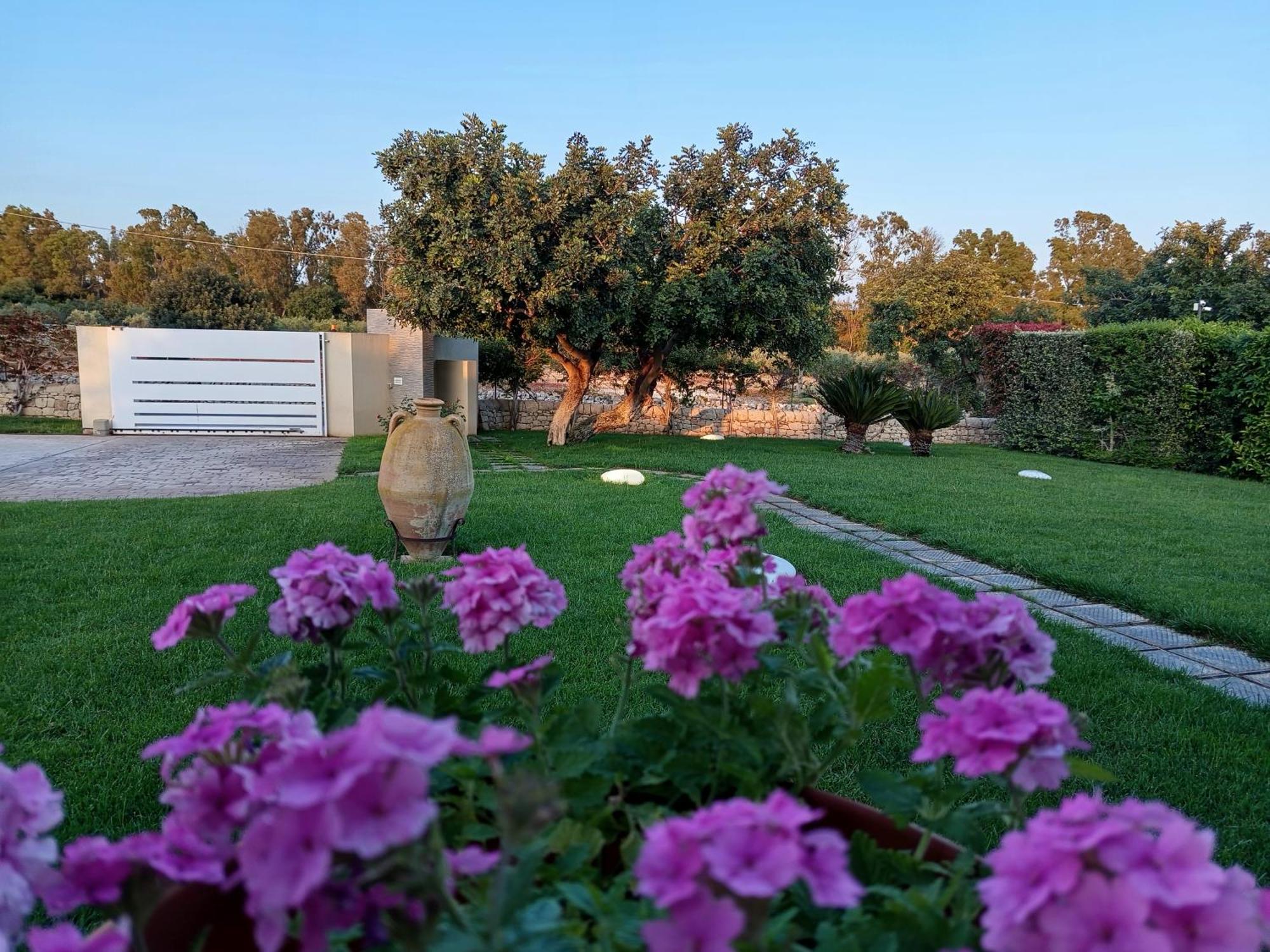 La Giara Guest House 莫迪卡海滨 外观 照片